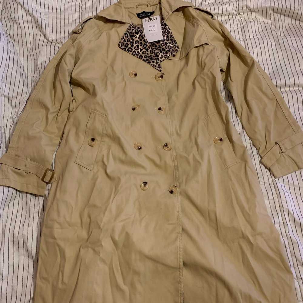 Nxh trench coat with some animal print size Large